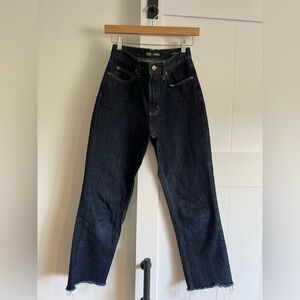 Lee High-Waisted Dark Blue vintage modern jeans